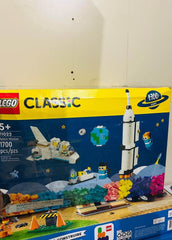 LEGO Classic Space Mission Set - 1700 Pieces